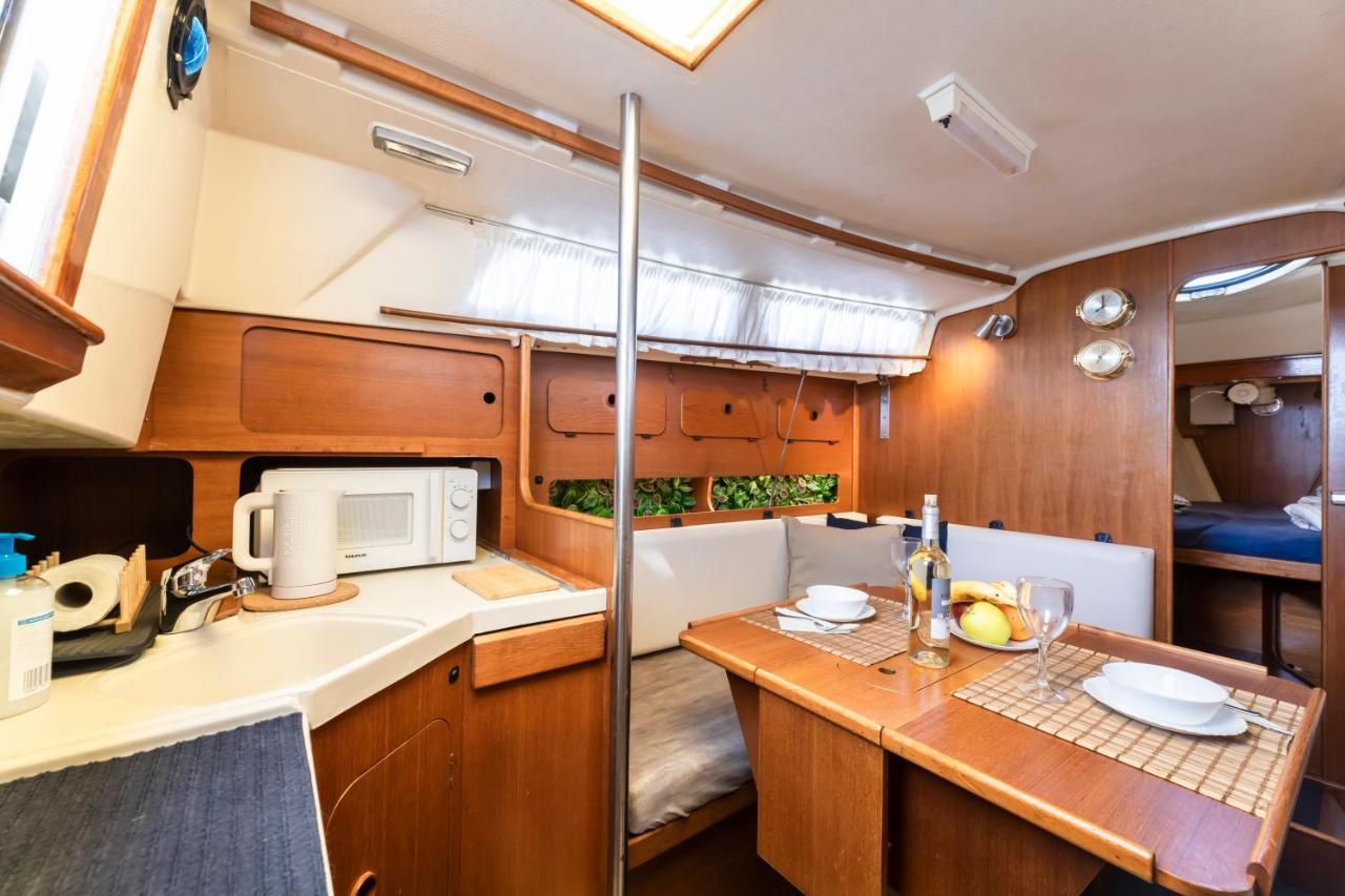 Seaside Chill-Out Stay On A Sail Yacht Puerto Calero Luaran gambar