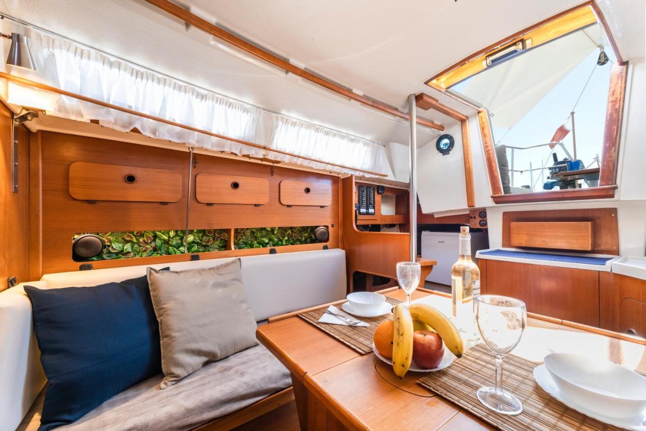 Seaside Chill-Out Stay On A Sail Yacht Puerto Calero Luaran gambar